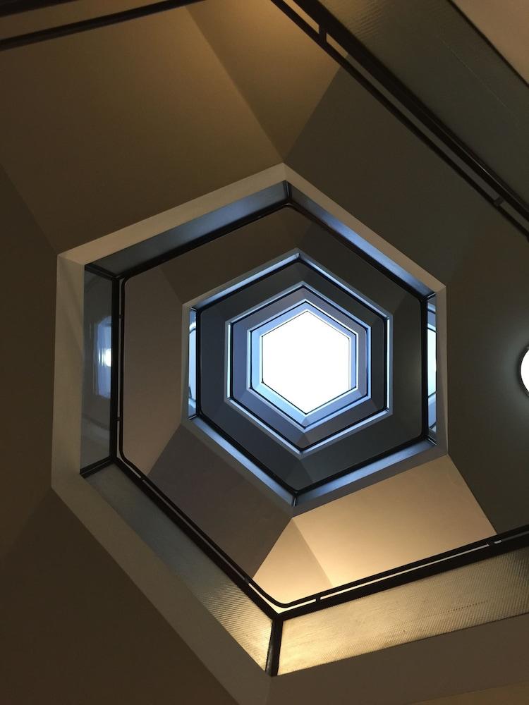 Hotel The Hive Rom